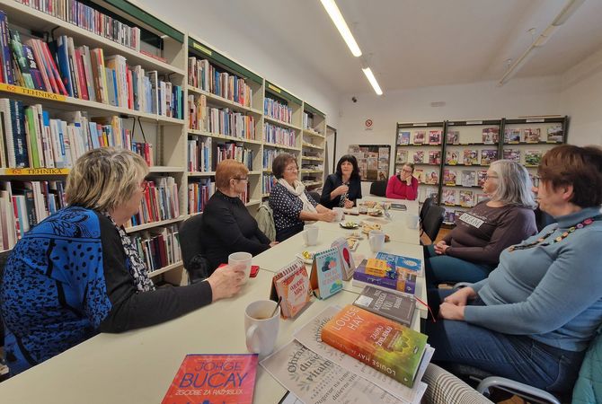 obvestila/Oljka_klepeti_Metlika